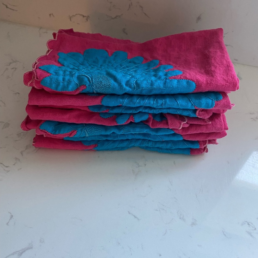 Beautiful 8 Piece Set of Vibrant Pink & Blue Table Napkins